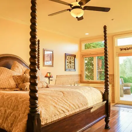 High Ridge Manor Bed & Breakfast